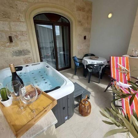 Fl 2 Ta'Lonza Luxury With Hot Tub By Homely Mellieha Exterior foto